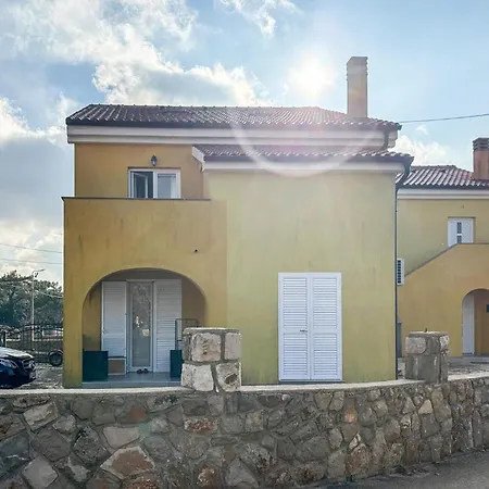 1 Bedroom Lovely In * Belej