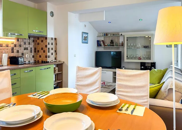 1 Bedroom Lovely In