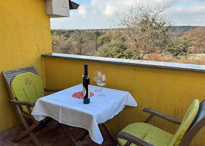 1 Bedroom Lovely In Belej