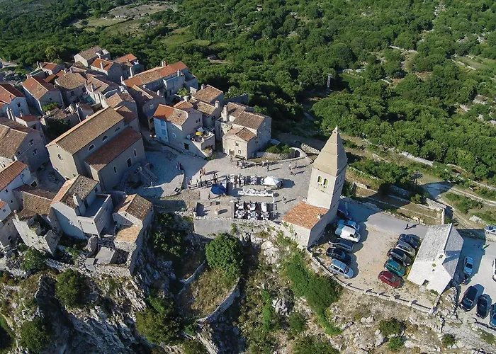 1 Bedroom Lovely In Belej